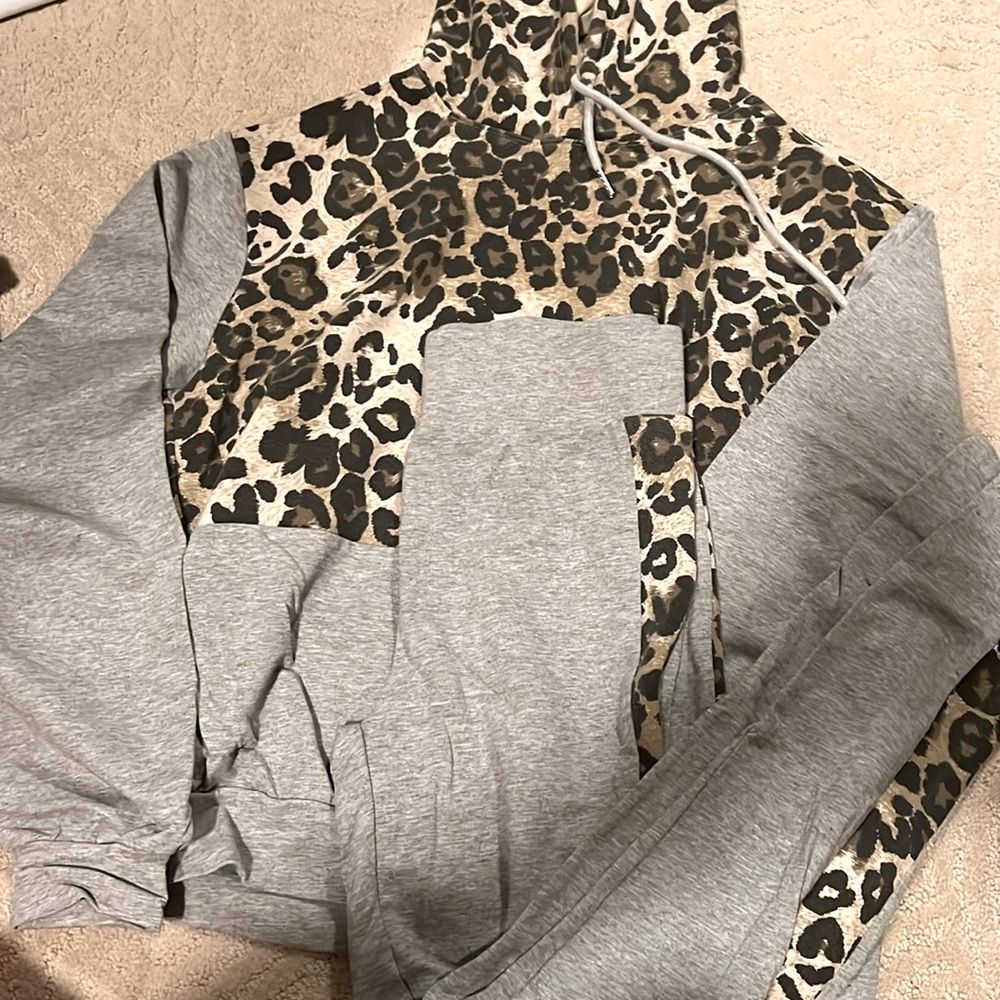 Leopard hoodie set